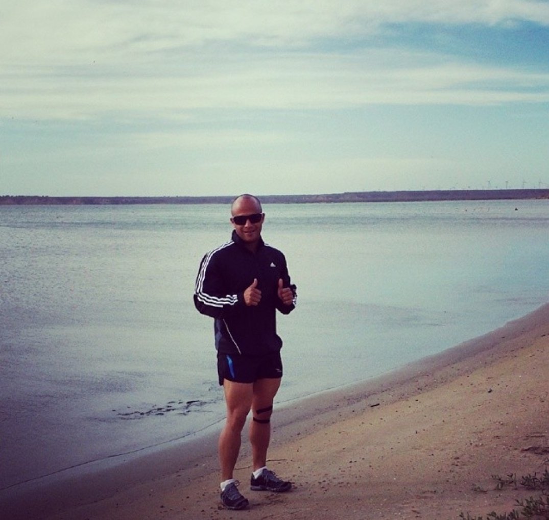 D__Toretto's tweet photo. 𝐄𝐥🏃🏿𝐜𝐚𝐦𝐢𝐧𝐨 𝐞𝐬 𝐥𝐚𝐫𝐠𝐨🏃‍♀️𝐡𝐚𝐲 ⌛𝐭𝐢𝐞𝐦𝐩𝐨⌛

𝐩𝐚𝐫𝐚 🔙𝐒𝐄𝐆𝐔𝐈𝐑 𝐃𝐄 𝐕𝐔𝐄𝐋𝐓𝐀🔙 𝐚 𝐥𝐨𝐬

 𝐑🔃𝐓 &amp; 𝐋𝐈❤𝐊𝐄 𝐝𝐞 𝐞𝐬𝐭𝐞 𝐓𝐰𝐢𝐭𝐭 👇

🔥 @D__Toretto 🔥 https://t.co/nqfGQmwTnd