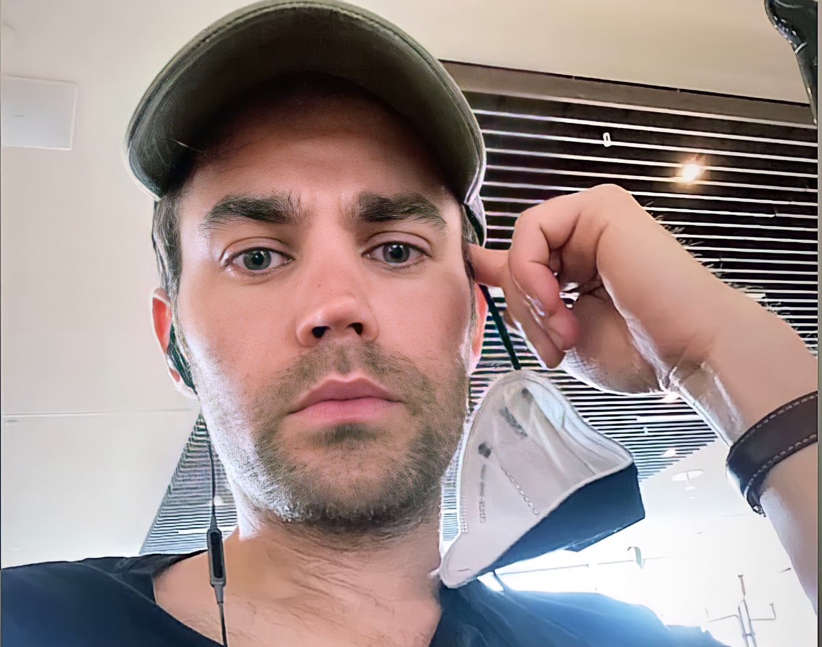 paulwesleyzbr's tweet photo. 🐻💚 https://t.co/ISf5A7ea7S