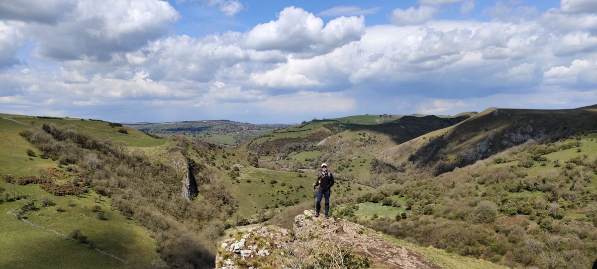 Popped over the border (!?) into #Staffordshire for a 9 mile walk around the Manifold Valley with @MichaelHawley95  - another great day out. Hulme End to Thor's Cave on the L&MV light railway, Wetton (via the tea rooms), Ecton Mine and back. Lovely 😊 #walking #ManifoldValley