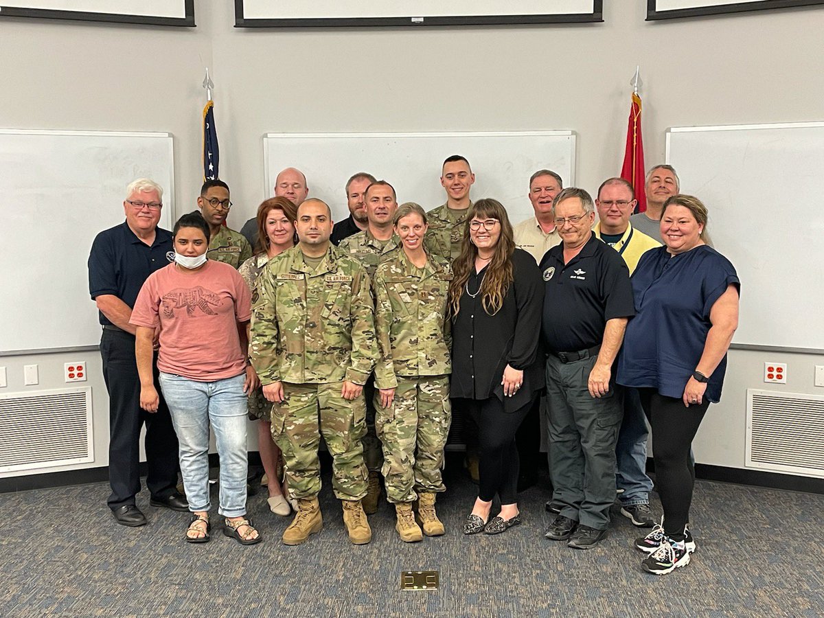 PIOMarkBrady's tweet image. A “rare” weekend delivery of @FEMA_EMI L0105 Public Information Basics Course in @FtSmithARK has been completed. Congratulations as everyone passed the course!!!  Next up is #AdvancedPIO #L0388 in September!!! Thanks @C2TI #PIO More PIO’s for @nioa