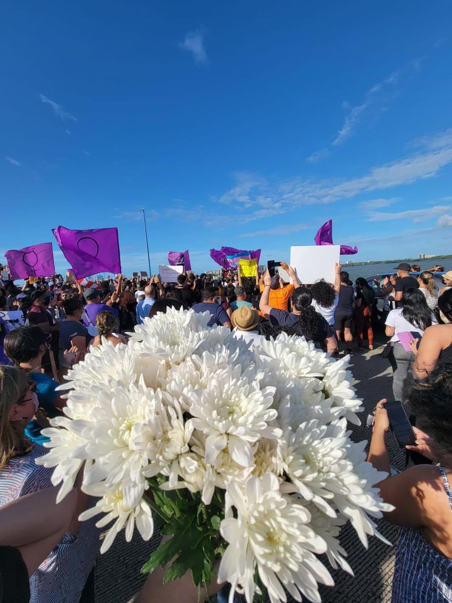 DianerysC's tweet photo. Es momento de gritar como país y exigir justicia por todas las que ya no están. https://t.co/bBGM4iR0Km
