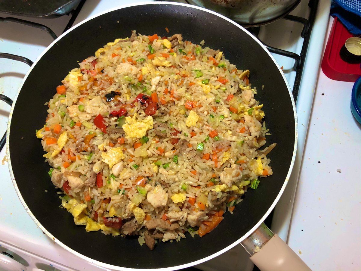 LaFondexa's tweet photo. YAMIMESHI CULICHI: 
Paso a paso. 🍚🧵

En mi cuenta personal les prometí hacer un hilo con una de mis comidas favoritas. Realmente no es tan difícil hacerlo, solo es el tiempo de preparación y las ganas de picar todo.

¡Aquí vamos con el hilo receta! 😌👇🏼 https://t.co/9hIXHmz5Cp