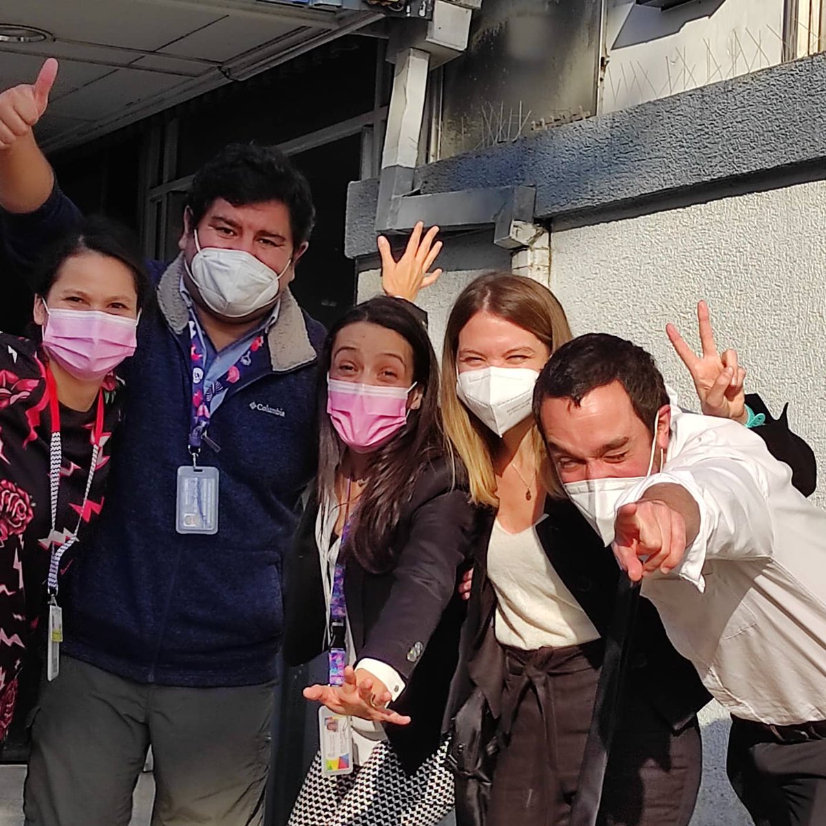 En Mayo terminaron su proceso de formación de especialistas los Dres Klaus Seebach y Francisco Opazo.
Felicitamos a las Dras. Camila Gutiérrez, Catalina Hernández y Valentina Echeverría que junto al Dr Seebach rindieron con éxito su examen de tercer año! 

Felicidades a todos!