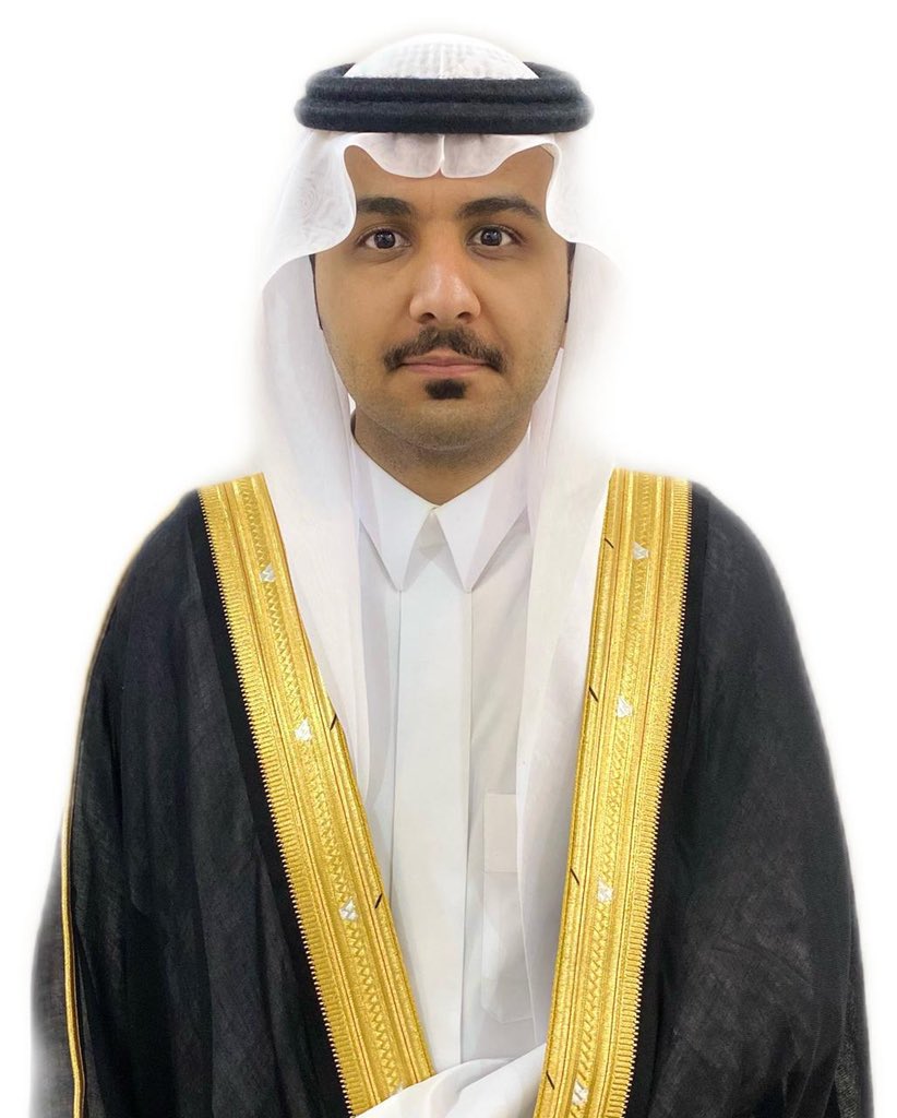 شبكة قحطان تتقدم بالتهنئة والتبريكات للاستاذ 
/ جلوي بن هادي ال الشايب الزهيري
بمناسبة تخرجة من جامعة الملك خالد وحصولة على درجة الماجستير بتقدير ممتاز مع مرتبة الشرف من كلية الأعمال 
متمنين له دوام التوفيق والنجاح