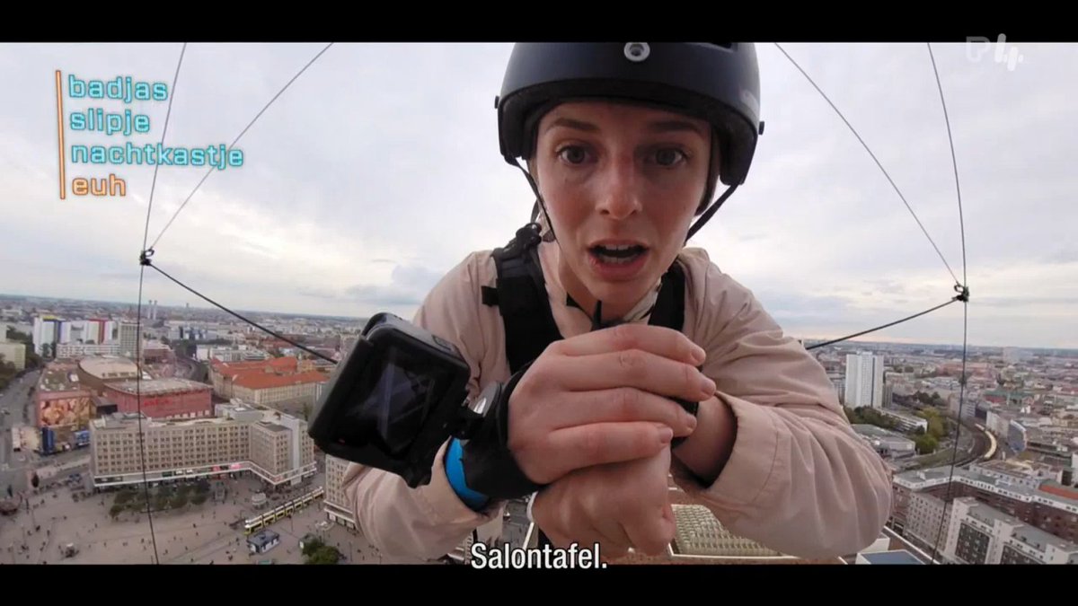 #DeMol 
Annelotte: "allez ge weet wel, zo'n kastje naast uw bed"
Sven: