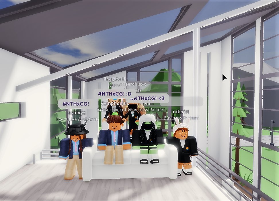 Coast_Roblox's tweet image. We had just finished up our mass alliance visitation weekend!
It was a lovely experience getting to see a majority of our allies and their representatives. 😋
A few photos are included below, from our allies Boba, Kestrel and Noah’s Treehouse! Thank you for welcoming us. 💕