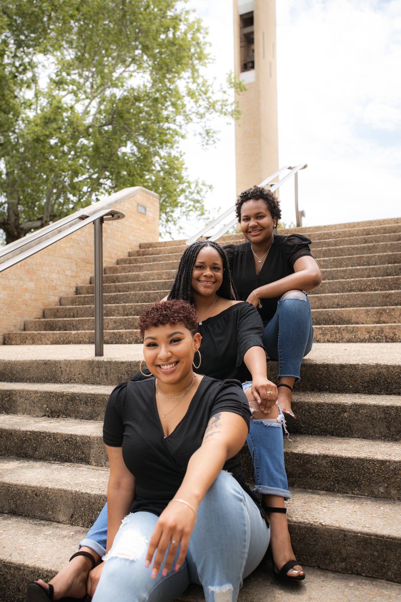 HTZetas's tweet image. Congratulations to our graduating SororZ! Heavy on the FINER WOMANHOOD 💙🕊 #ZetasGRADUATE #YAFaveZetas
