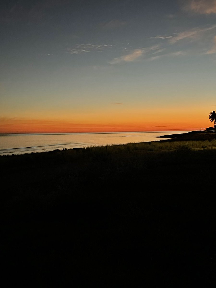 Classic Port Hedland Sunrise! I taught here in the early 90’s great to be back &amp;  to reconnect with friends &amp; colleagues. #porthedland #southhedlandswans