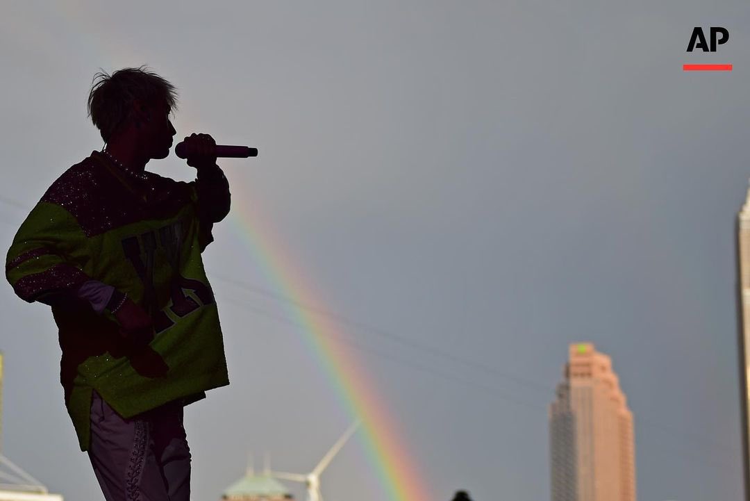 blonde don tweet media