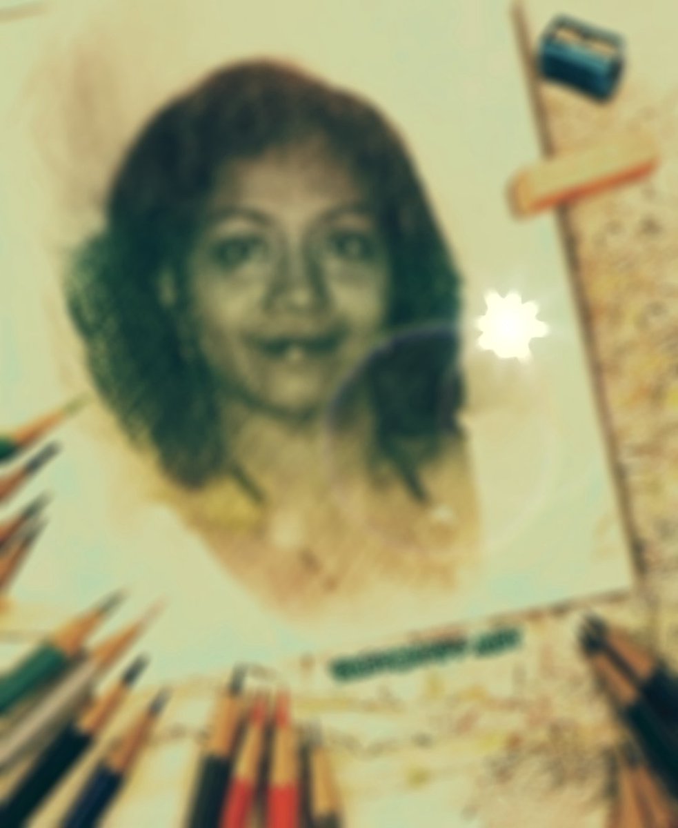 leenasind's tweet image. Time #frees your smile
I once tried to #freeze
and #document in sepia.

#Poetryin13
#whichprompt