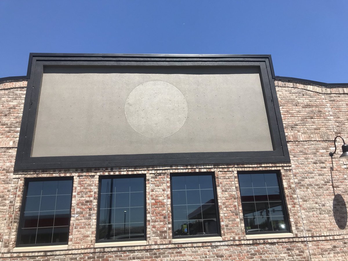 SignaramaE's tweet photo. Who can guess what restaurant is coming in place of Edge Wild?  Just removed the old signage from the building. #signarama #signaramaedwardsville #signaramametroeast #edwardsville #edwardsvilleillinois #metroeast #edgewild https://t.co/GhG0r46FEB
