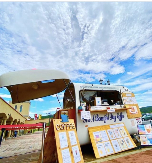 014taizo's tweet photo. 大東フードトラックパーク
5月3日のラインナップです♪

今日は良い天気🌞
駐車場もございます！
お昼ご飯や晩御飯に是非ご利用ください⭐️

本日のキッチンカーは5台です🚚

大阪府大東市中垣内5-6-10
セブンイレブン横
（阪奈道路降り口すぐ）

【営業時間】
11：00〜14：30
16：00〜19：30
#移動販売 https://t.co/L8XtYYnlfH