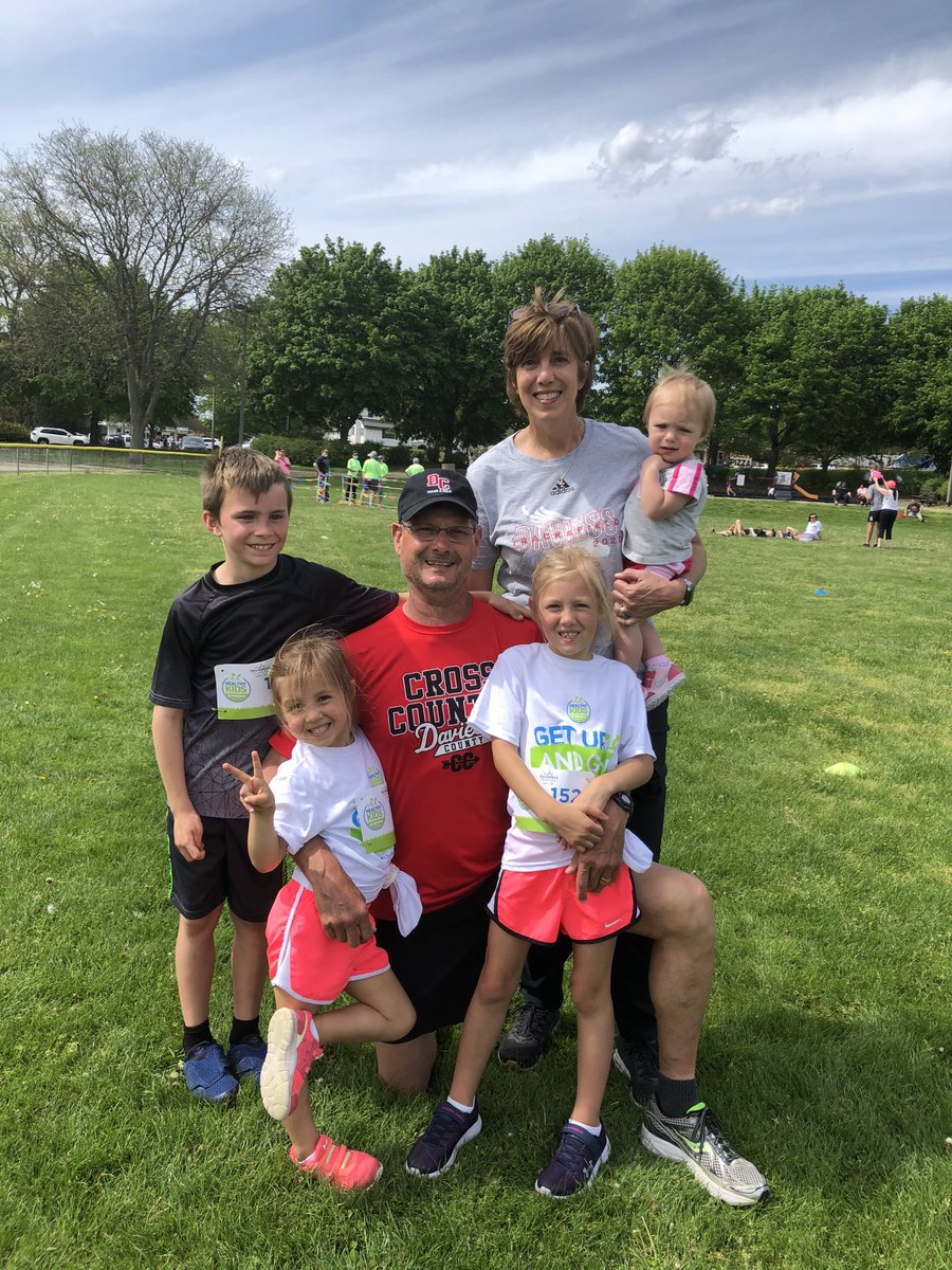 Fortdawg's tweet image. Big Day of racing with the grandkids in Ohio. Loads of Fun!! (3) PR’s set. Looks like 17 more years of coaching before retiring.   #FTroop