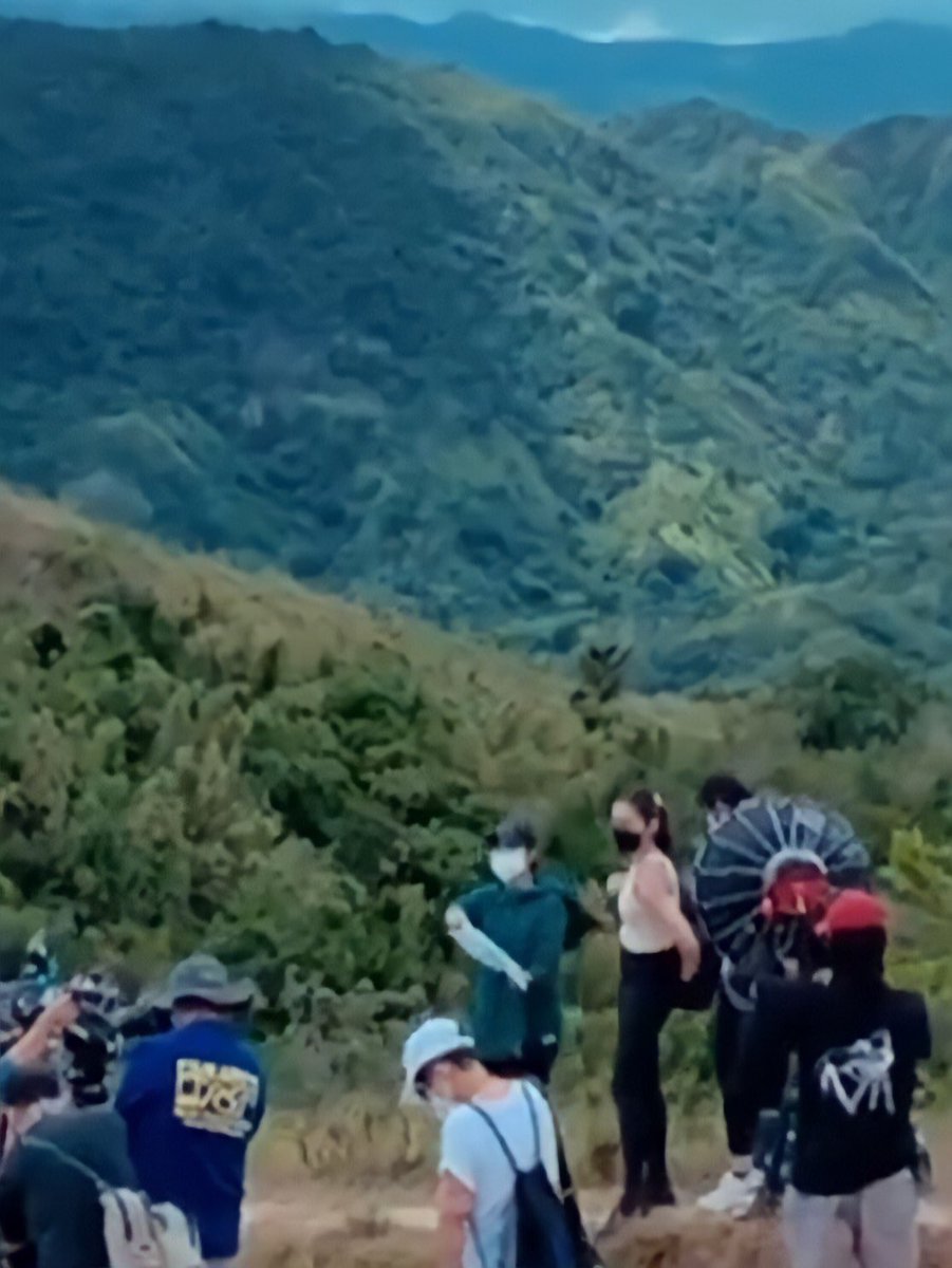 menggalurks's tweet image. Ang ganda! Take care and enjoy!! 🥺😍

MAINE BabaengBiyaHERO
#MaineMendoza