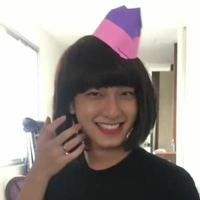 thailandthy's tweet photo. Me conhecendo // descobrindo a minha idade https://t.co/wSSAqz3WHg
