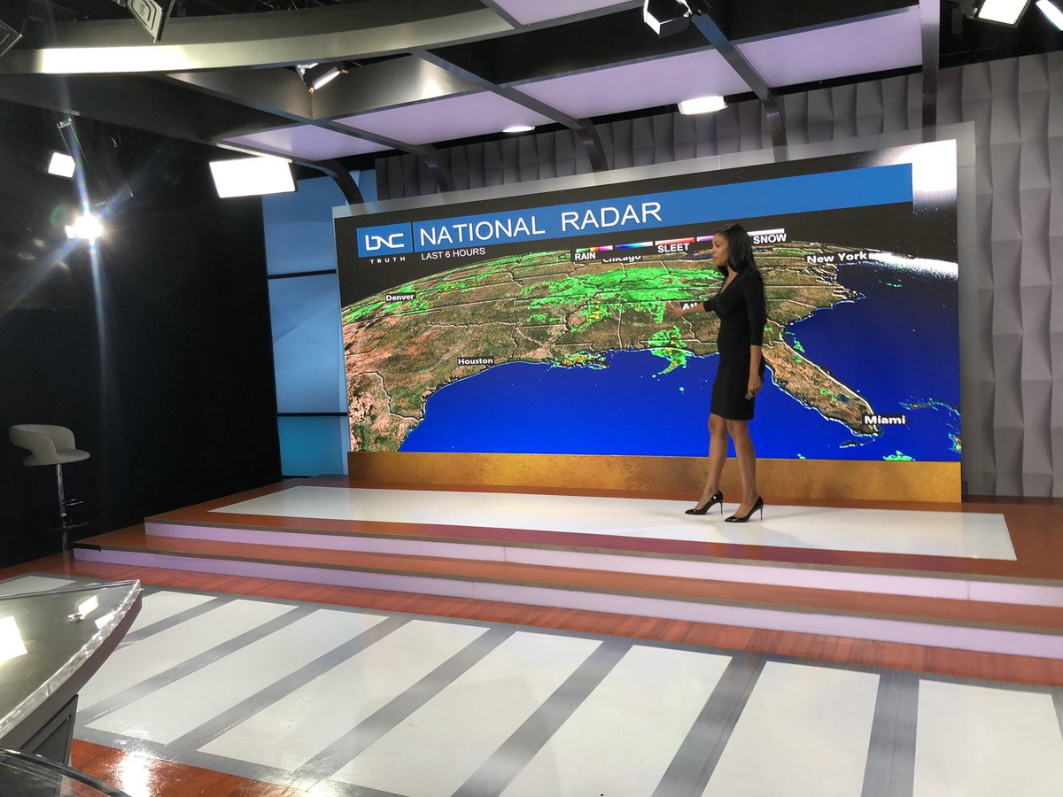 BrittanyDJones's tweet photo. Meterologist @BrittanyLockley has your #workweekweather @BNCNews https://t.co/BWxPm04q7b