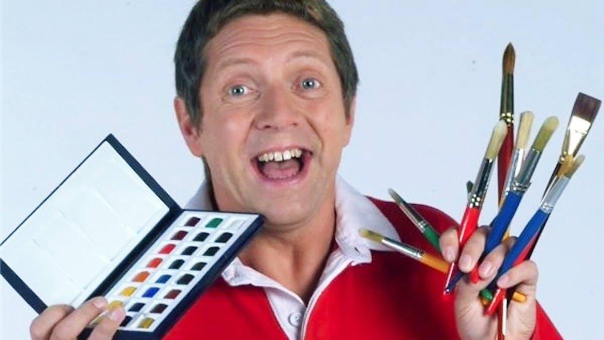 IF U Know This Man, Definitely U had a Fantastic Childhood, this Guy was such a big part of 90s kids childhood.. 20+ years just passed and absolutely loved the entire concept when i was boy, and this show got me into art 😍
Art Attack !!!!!!!