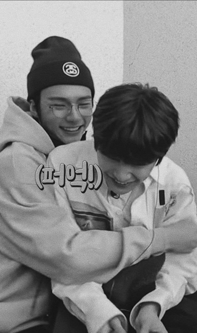 lxeekno's tweet photo. @strayjoengin happy 2nd Anniversary!! https://t.co/PnUJTdcz6e