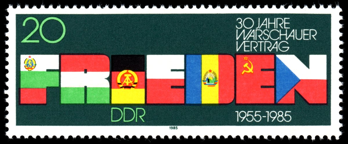 Гдр и болгария. Флаг ГДР. Флаг ГДР И ФРГ. DDR Германия. В 1955 Г Германская Демократическая Республика.