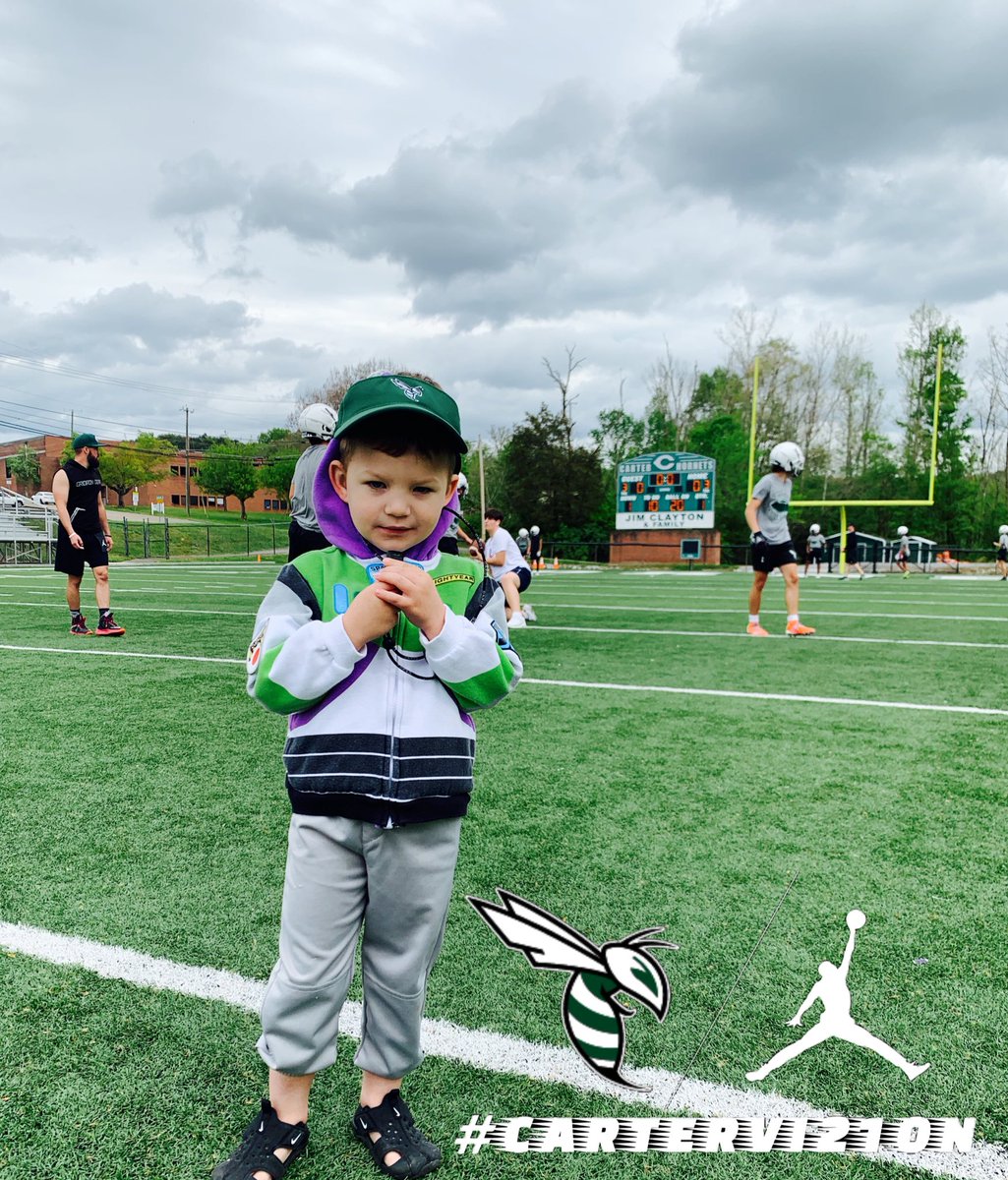 CoachJPressley's tweet photo. Spring Ball Week 2🔜 LET’S GO!!! #HornetstotheMoon #ToInfiniteANDBEYOND #CarterVi21on #ComeToStrawPlains https://t.co/qQq3ud7utU