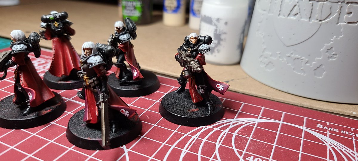 Vex_Vocalord's tweet photo. And this makes my 1st five #SistersOfBattle. With shaky hands, they aren't too terrible. But for the first minis painted in...ever, I'm happy. More to come.
.
.
.
#warhammer40k #adeptasororitas #paintingminiatures #ForTheEmperor #BeatingPTSD #WarhammerCommunity @WarComTeam https://t.co/hAWKzrRSmv
