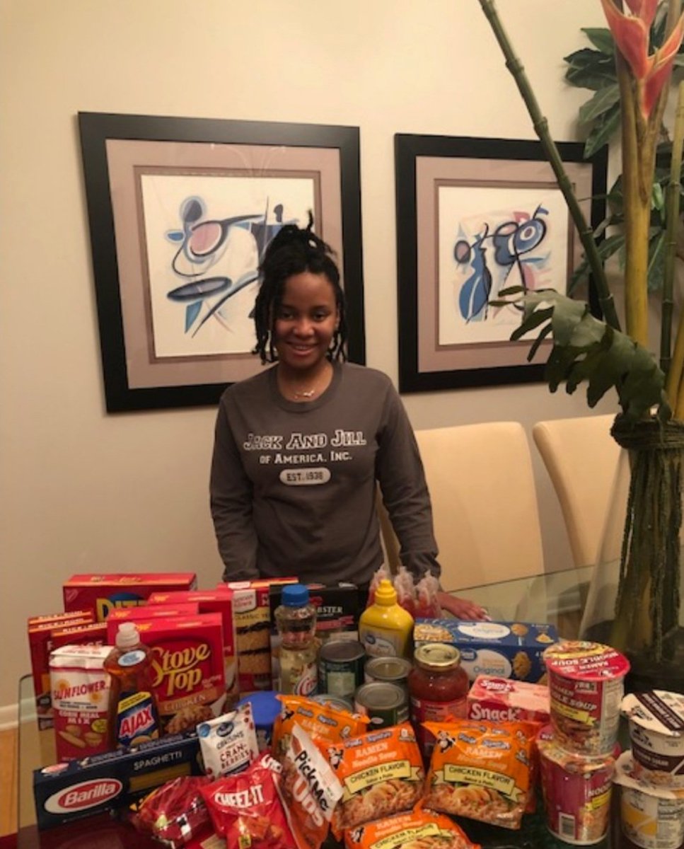 mizzkarenhayes's tweet photo. Be a blessing. Giving back to our community. #blessingboxes #donations @JackandJillInc  @PRETTYPOOHINDI https://t.co/XIueOE0Rdn