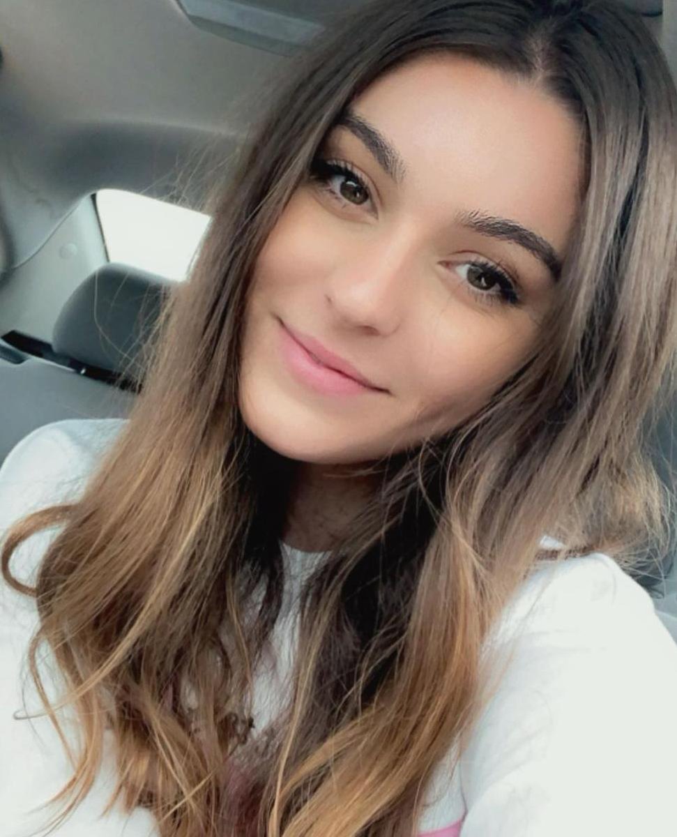 Eva60675's tweet image. Going for a ride..🚗 What's your plans today?🌞