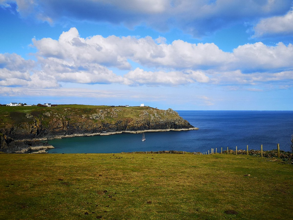 csillagcska's tweet photo. Cornwall 
#lizard #coverackharbour #Cornwall https://t.co/4h3U6zVAuy
