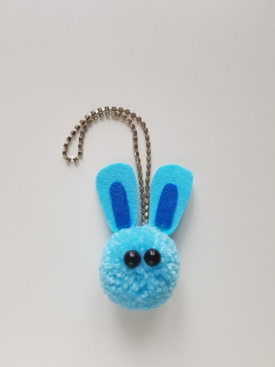 CraftsZaytsev's tweet image. #Shorts : Pendant Bunny From a Pom Pom for Keys or a Handbag with Your O... youtu.be/LRnK4u1H0rU через @YouTube #pompomkeychain​​ #woolenkeychain​​ #yarnkeychain​​ #pompombunny​​ #pompomrabbit​​ #easydiy​​ #amazingtrick​​ #hackdesign​​ #diy​​ #craft​​ #handmade​​ #craftmania