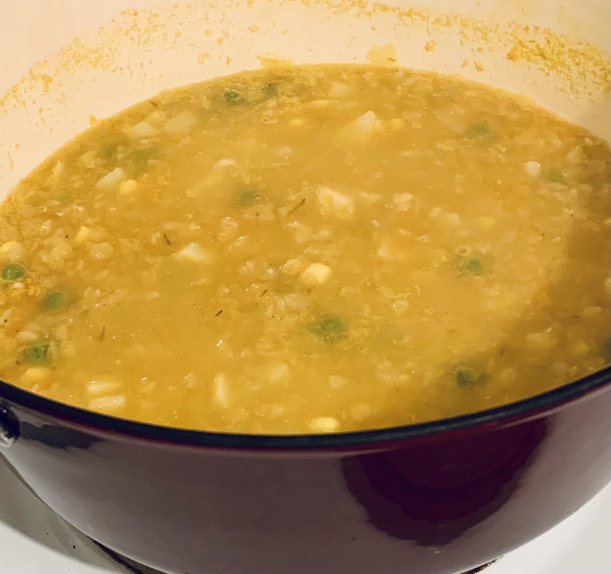 sahermithome's tweet photo. Lentil &amp; vegetable soup cooking on the stove.  😌🥣 https://t.co/pMxYyA0xvK