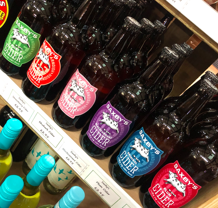 It's Bank Holiday Monday and what better way to spend the day than having an ice cold cider in the garden! Saxby’s Cider comes from a family farm on the Northamptonshire border and it's delicious #shoplocal #freshisbest