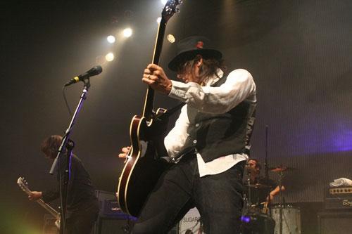 Sugarcult's tweet image. Happy Birthday to Sugarcult’s guitarist Marko DeSantis!!! 💖💚💖💚💖

Listen to his scandalous tell-all’s here:  podcasts.apple.com/us/podcast/cla…