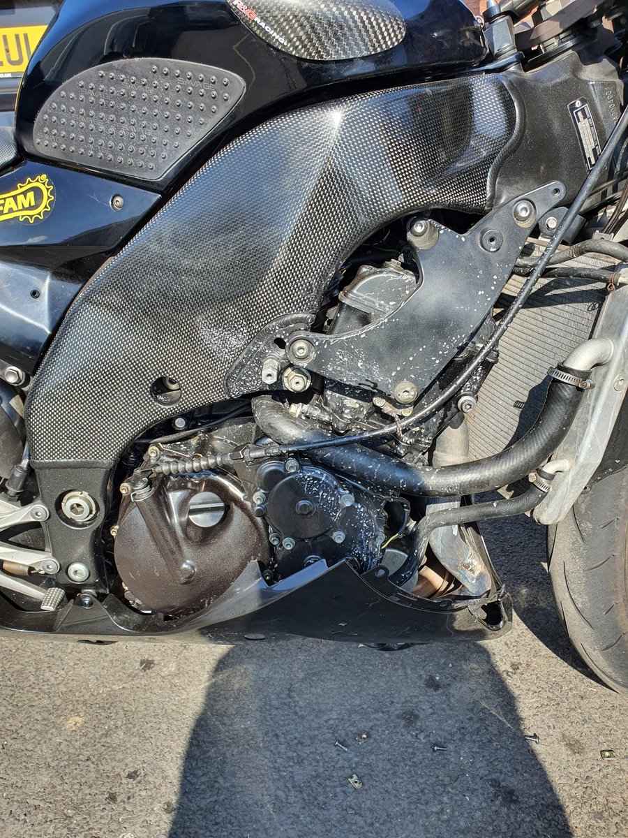 46Sargy's tweet photo. @SuperbikeFactor Hi guys I got this bike from u and its been leaking coolant since day 1
I hav bin trying to contact u all day everyday since I got the bike and Im just being fobbed off or hearing nothing back
can someone from your team call me please before I take this further https://t.co/spVnCglzJR