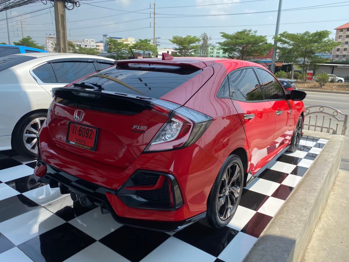 BMMOTORGROUP1's tweet photo. HONDA CIVIC 1.5 TURBO RS (HATCHBACK) AT 2021 ฮอนด้า ซีวิค 1.5 เทอร์โบ อาร์เอส (แฮชแบค) 2021
ป้ายแดง สุดคุ้ม Vาย 999,000 บาท ถูกก���่าป้ายแดง 300,000 คุ้มสุดคุ้มติดต่อฝ้าย
โทร : 0973893333 ID LINE : fairojjana
#การันตีผลงานด้วยรีวิวจากลูกค้าหน้าเพจ #รางวัลพนักงานยอดขายสูงสุดปี2562 https://t.co/EHZnJm5PGJ