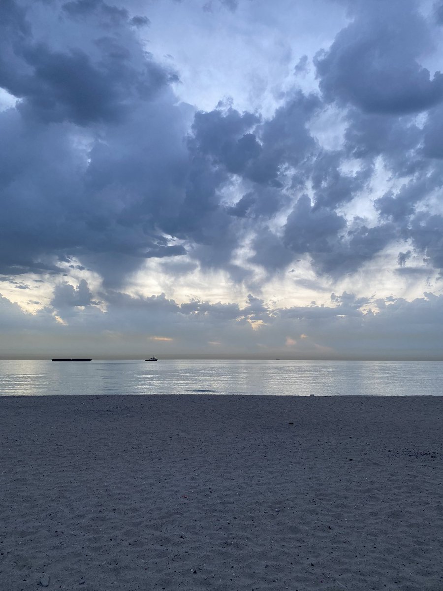 Badezr's tweet photo. The Beauty of Sunrise 🤍. https://t.co/XN3iLT7789