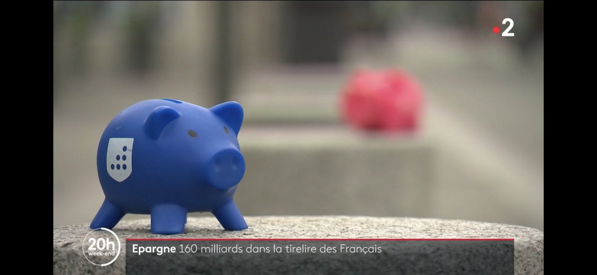 Quand <a href="/yomoni_fr/">Yomoni</a> s’immisce au 20h de @France2tv pour illustrer un sujet sur les 160Mds d’euros de surépargne des français 😉 Un grand bravo à notre cochon tirelire pour le chemin parcouru 😂 #unsigne #ancienlogo #placementproduit #mignon