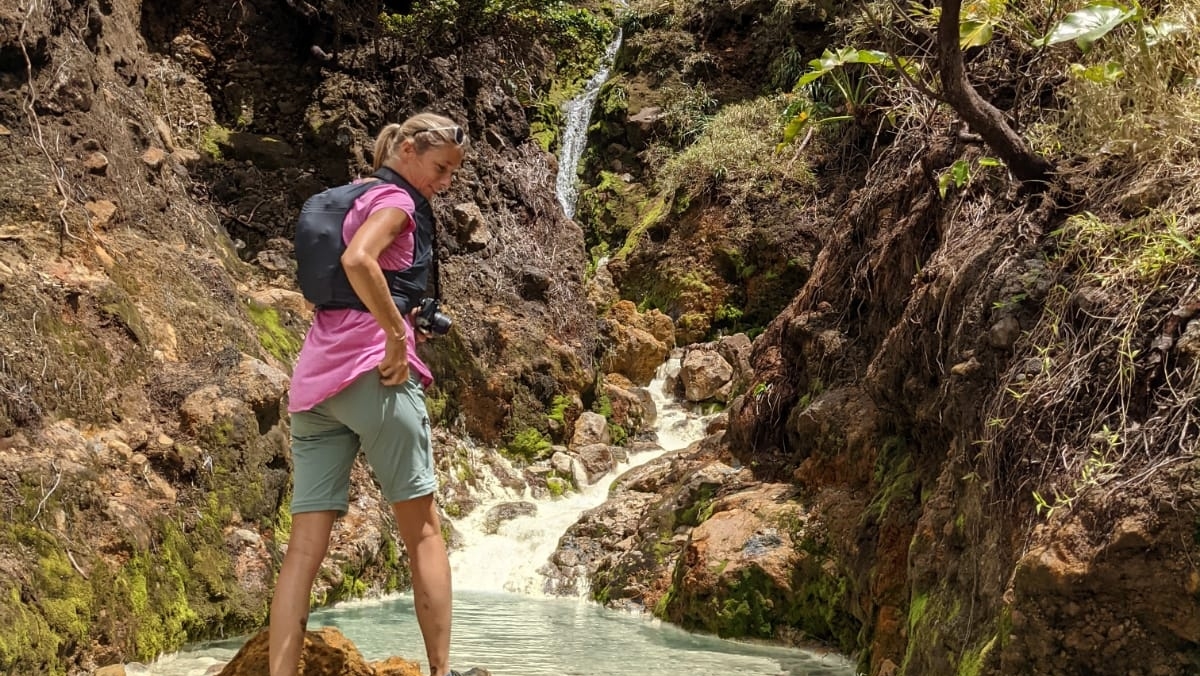 Randonnée autour du volcan, je complète au fur et à mesure l'article dédié aux randos en Guadeloupe sur le blog, n'hésitez pas😉

#guadeloupe #gwada #caribbean #travel #caraibes #antilles #guadeloupeislands #soufrière #randonnéeguadel#blogvoyagefamille
