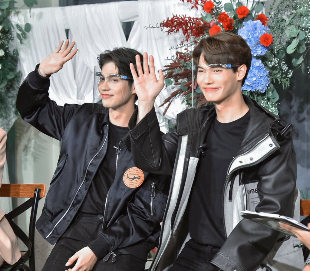 ohhhhmysang's tweet photo. ⚫⚫ https://t.co/3rZHYhRiRp