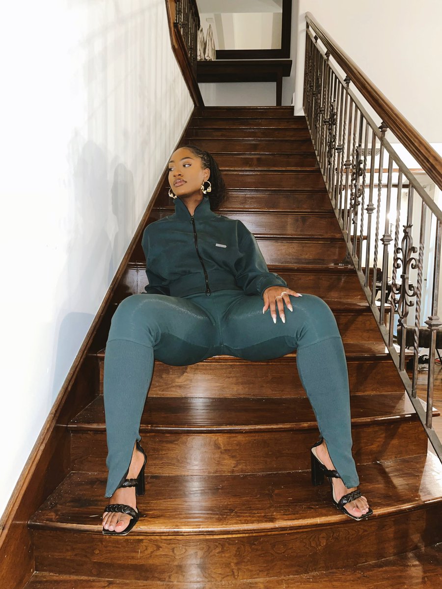 temsbaby's tweet image. Please say the MF BABY🕊