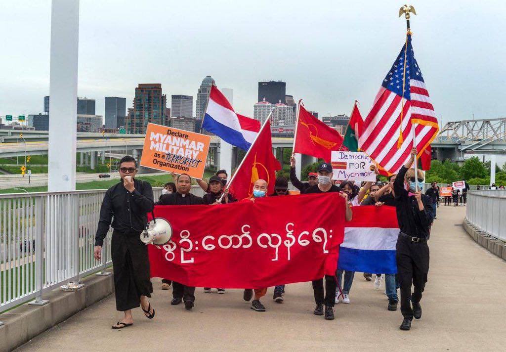 Levi P (@chaeyoungpyae) on Twitter photo Myanmar nationalities in Kentucky, USA participated in GLOBAL SPRING REVOLUTION DAY in defiance of military dictatorship and showed their strong support to our legitimate government <a href="/NUGMyanmar/">National Unity Government Myanmar</a>. #May3Coup #WhatsHappeningInMyanmar Myanmar nationalities in Kentucky, USA participated in GLOBAL SPRING REVOLUTION DAY in defiance of military dictatorship and showed their strong support to our legitimate government <a href="/NUGMyanmar/">National Unity Government Myanmar</a>. #May3Coup #WhatsHappeningInMyanmar