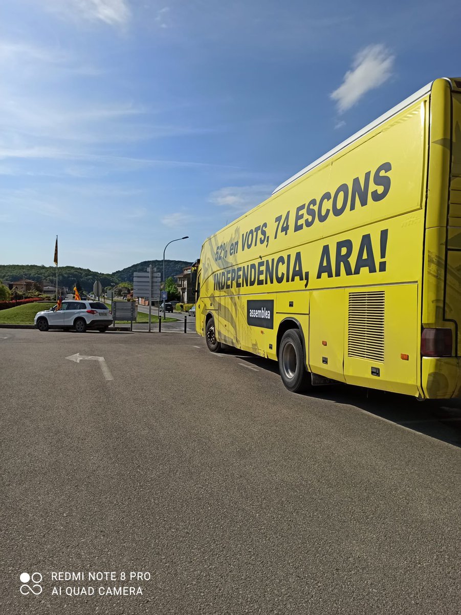 Comença la ruta per la Garrotxa del bus del 52%!
Fem visible la nostra majoria!!!
Si el veus fes-li una 📸 i penja-la a les xarxes amb l’etiqueta:
#SomEl52
#assembleanacionalcatalana
#Garrotxa