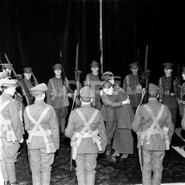 Joseph Plunkett married Grace Gifford in Kilmainham Gaol 105 years ago tonight, just hours before his execution. RIP