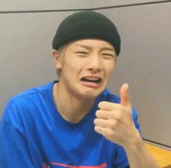 rojenlichu's tweet photo. #blınksgoingtojailparty
 #staysgoingtojailparty
 #ArmysGoingToJailParty 
#exolsgoingtojailparty 
Fanlarinin hapse girecegini goren gruplar 
Anlık: https://t.co/CPSx5pyt18