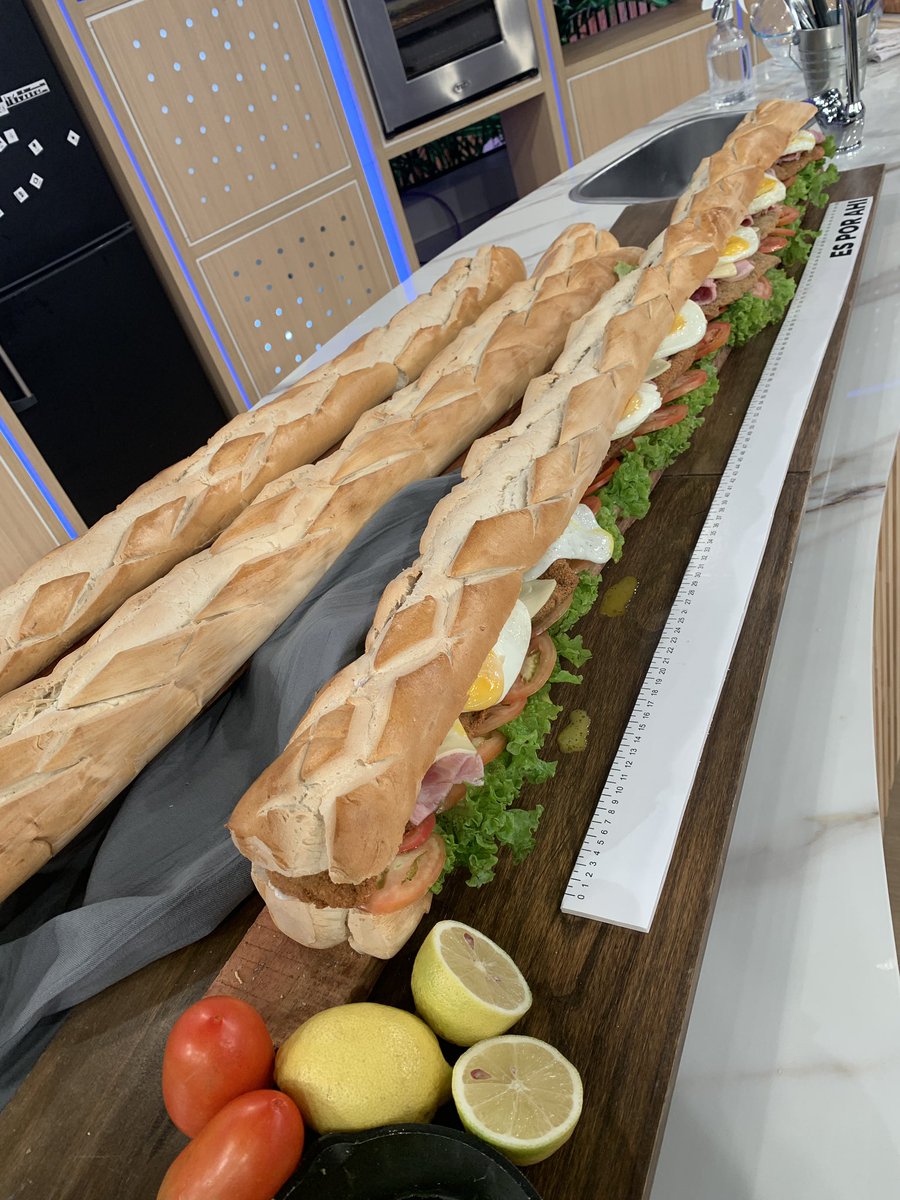 Hoy la 💣 está en @esporahitv 
A las 11h nos vemos en <a href="/AmericaTV/">América TV</a>