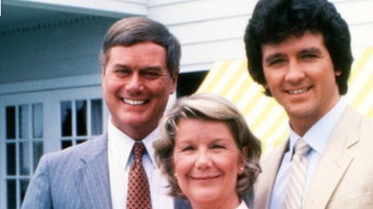 Happy birthday, Sandi Toksvig, born 3rd May 1958!
(seen here with Terry Wogan and some footballer)! 