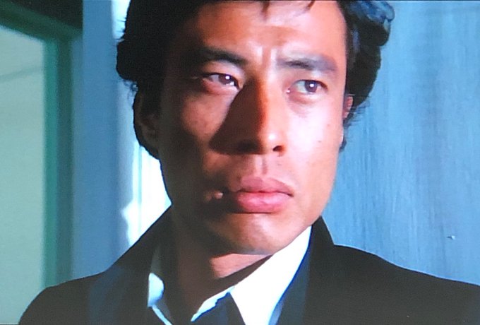 舘ひろしの若い頃の画像がかっこいい 今でもダンディな理由は 万事好奇心旺盛