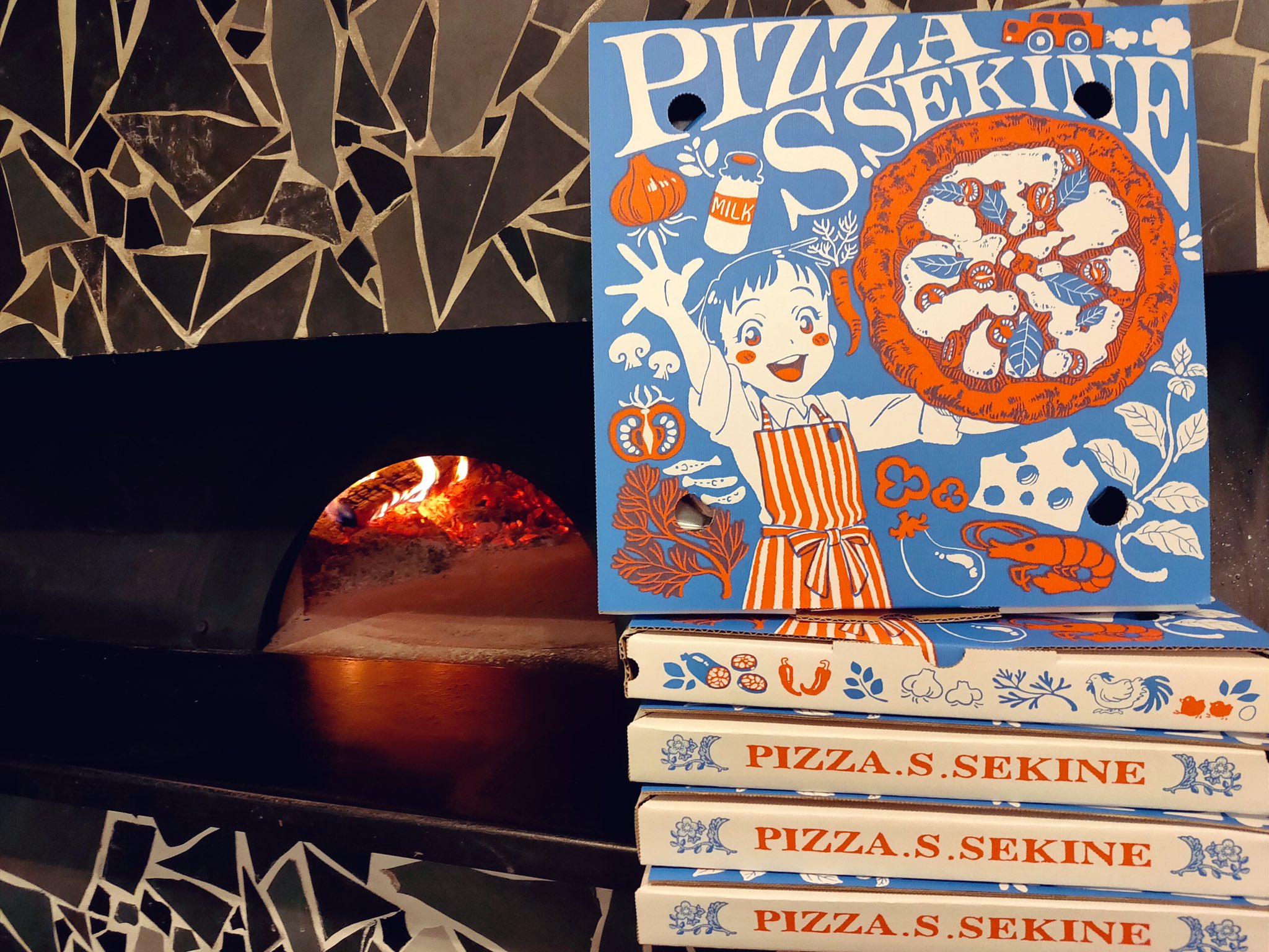 かりや 高知県高知市南万々にあるイタリアレストラン Pizza S Sekine のテイクアウトピザboxのイラスト描かせていただきました 表裏 四隅まで細かい仕上がりです ご興味ある方は宜しければお店のinstagramの方チェックしてみて下さい ピザ食いて