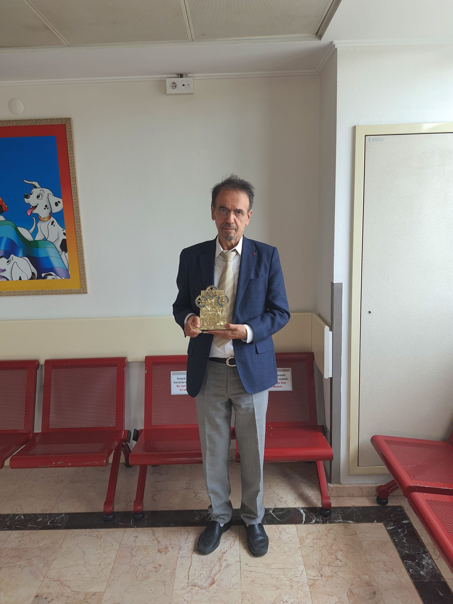 dr mehmet ceyhan on twitter beyoglu rotary kulubunden meslekte ustun basari odulu https t co 7fg9clyvnn twitter
