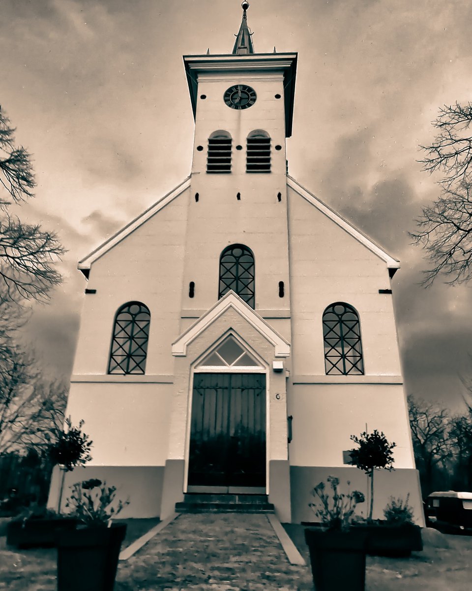 📸Schellingwouderkerk 

Mooie foto van de 🕍dorpskerk van Schellingwoude. De foto is gemaakt door Lonneke Vaandriks. Bedankt Lonneke voor het delen van je foto! 👌