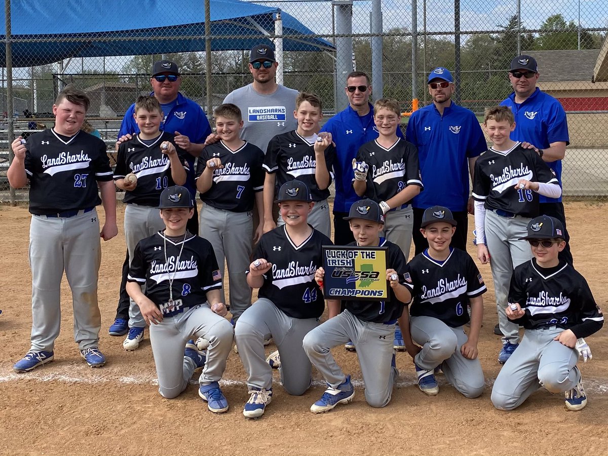SHK_Hard_Knocks's tweet photo. Congrats to 14u Black , 12u Black , 11u Black and 9u Black on a Great weekend 🥇🥇🥇🥇#workhader#sharkfamily https://t.co/SEmsnAUTaN